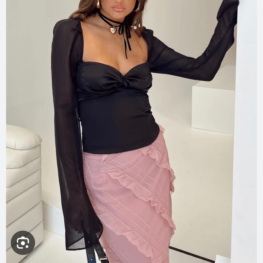 Princess Polly Patel Long Sleeve Satin Cowl Top Size 12. NWT
